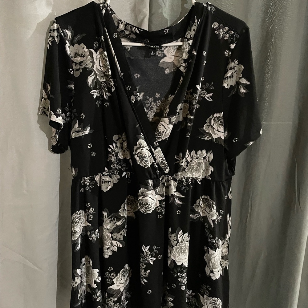 Torrid Black and White Floral top